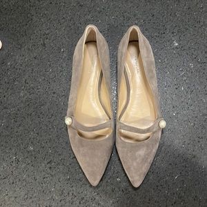 Ann Taylor size 8.5 grey suede flats with pearl detail.